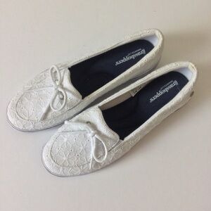 New Grasshopper white flats